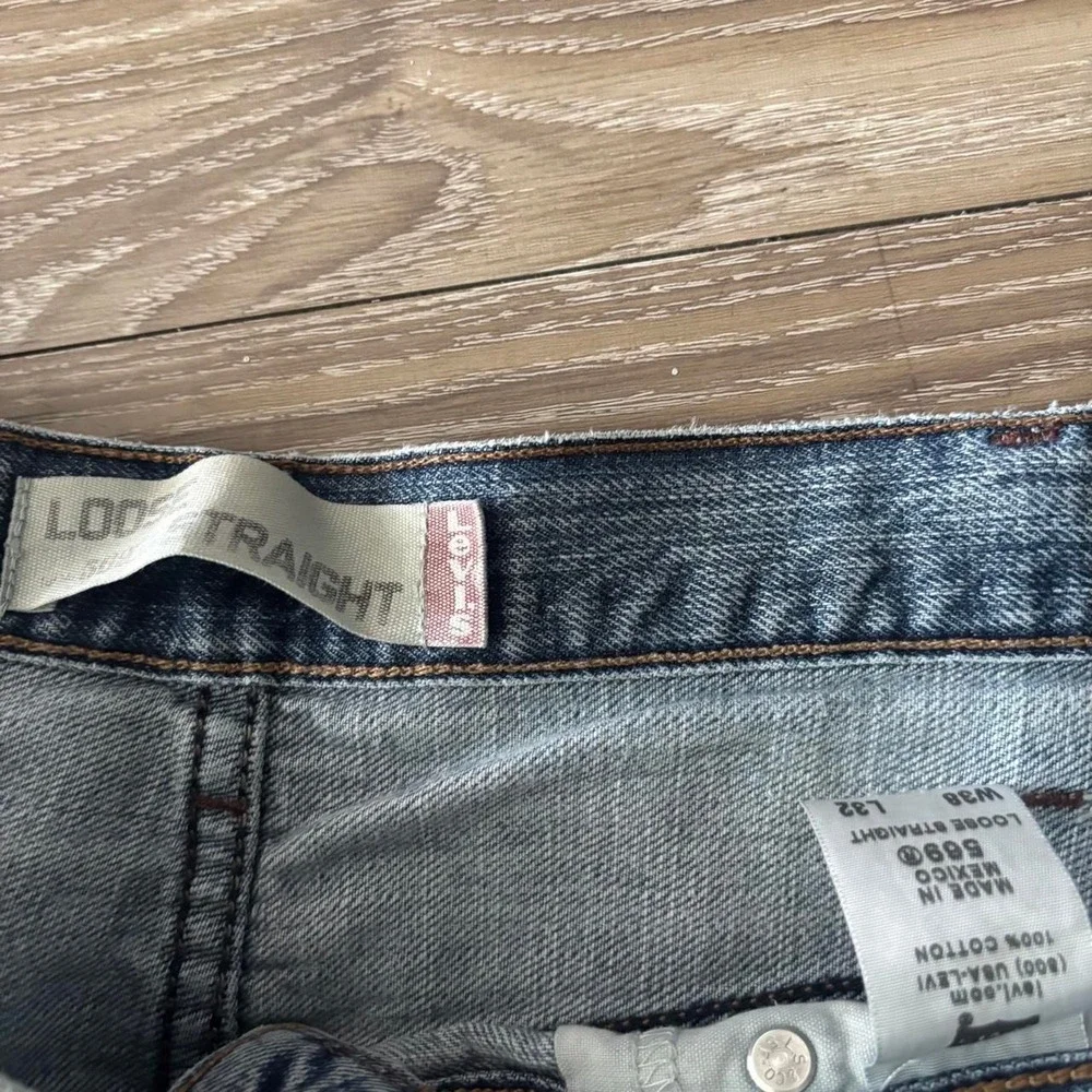 Vintage Y2K/2000s Baggy Levis 569 Light Wash Paint Skater Style Denim Jeans!